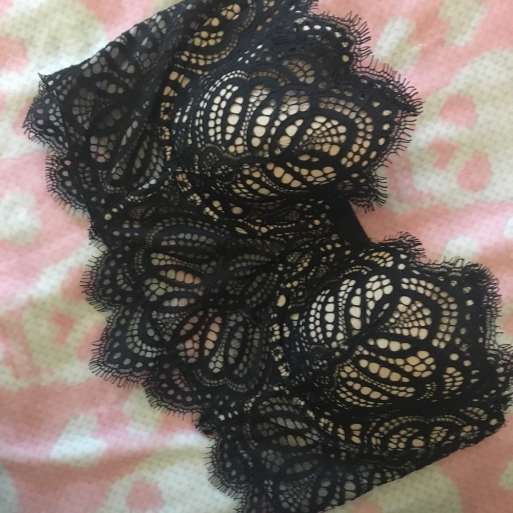 Never been worn Victoria’s Secret bustier